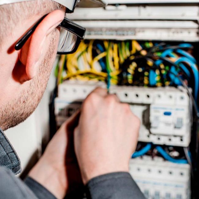 Soluciones de electricidad y energía renovable
